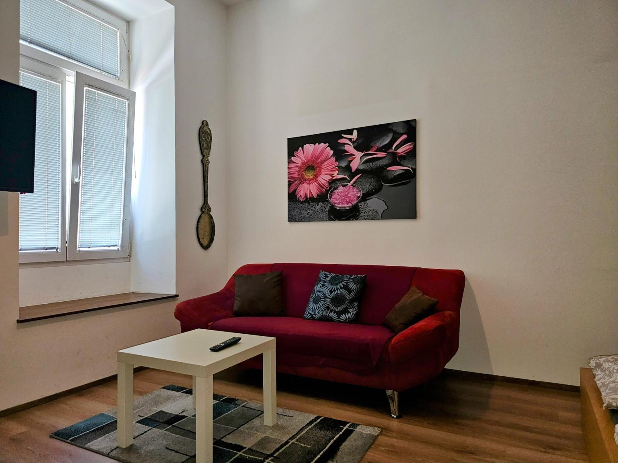 38m2 Near Center Apartment *
